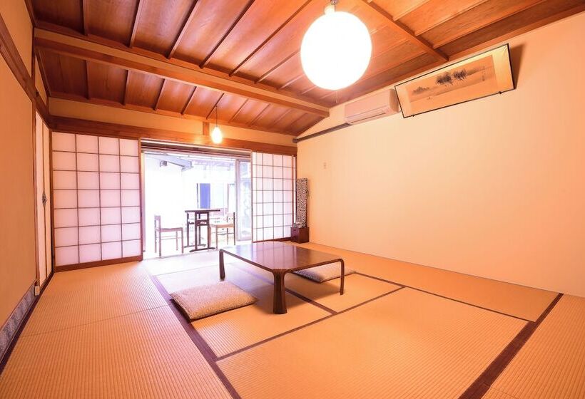 高级园景房, 高野山 宿坊 桜池院  Koyasan Shukubo Yochiin