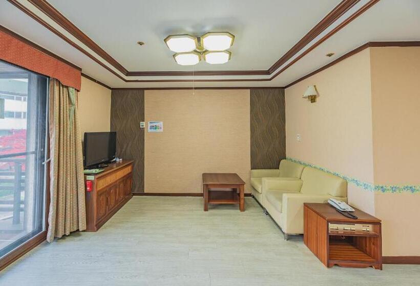 デラックスルーム, Osaek Greenyard