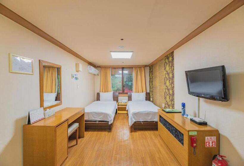 标准间, Osaek Greenyard