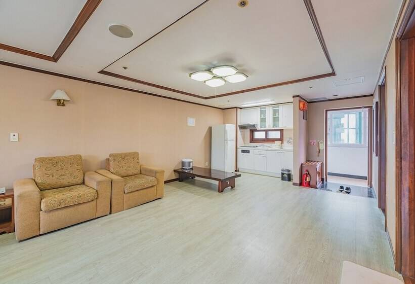 ファミリールーム, Osaek Greenyard