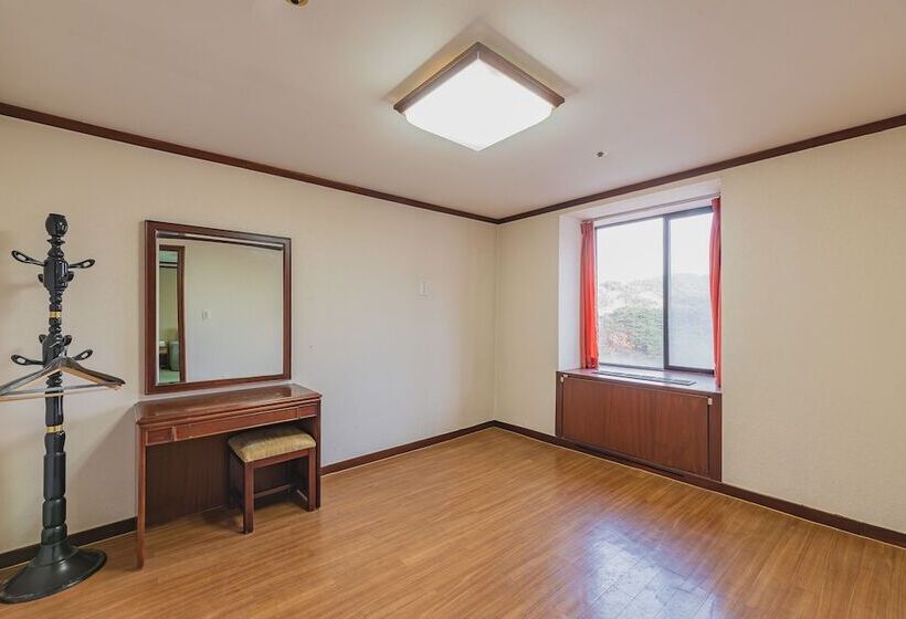 家庭间, Osaek Greenyard