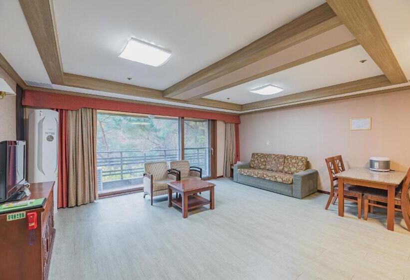 ファミリールーム, Osaek Greenyard