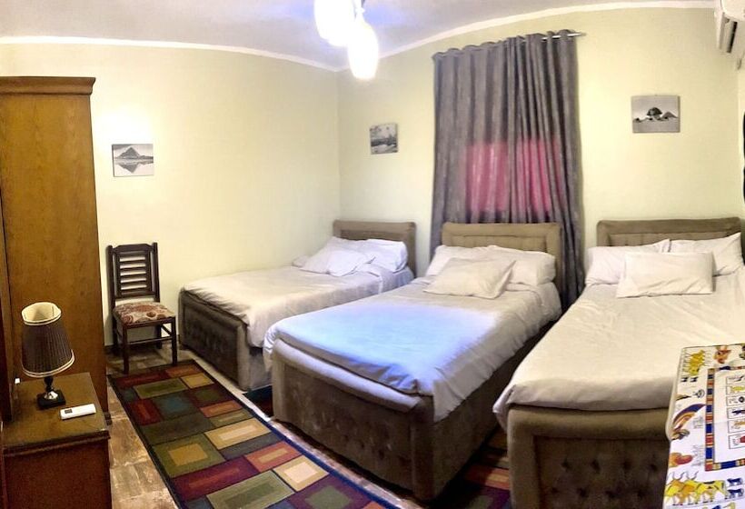 اتاق استاندارد سه تخته با چشم‌انداز, Sphinx Palace Guest House