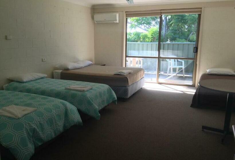 Quarto Familiar, Settlers Inn