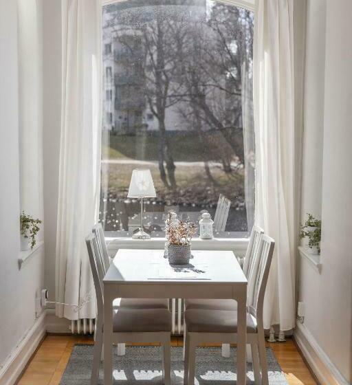 스탠다드 스튜디오, L Villa Ronne