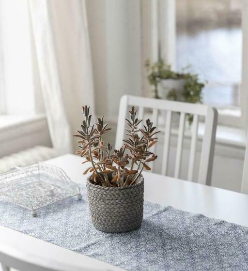 إستوديو قياسى, L Villa Ronne