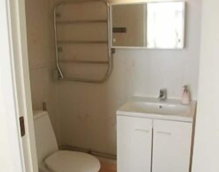 إستوديو قياسى, L Villa Ronne