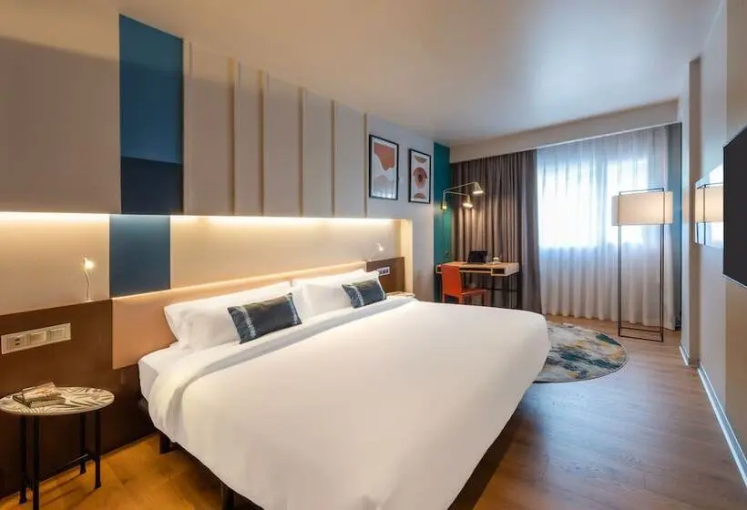 اتاق پرمیوم, Voco Madrid Retiro, An Ihg