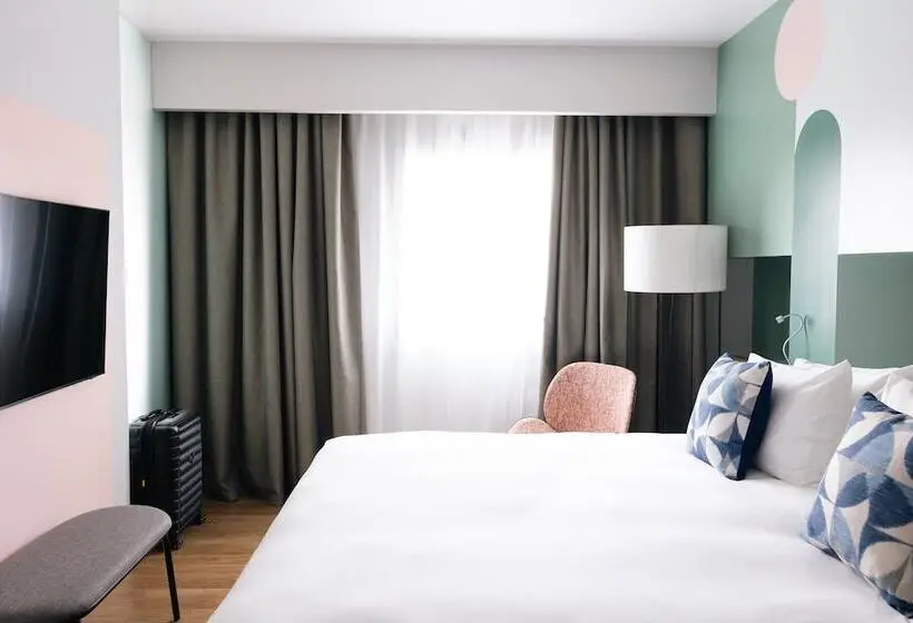 اتاق استاندارد, Voco Madrid Retiro, An Ihg