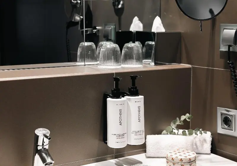 سوئیت با تخت بزرگ, Voco Madrid Retiro, An Ihg