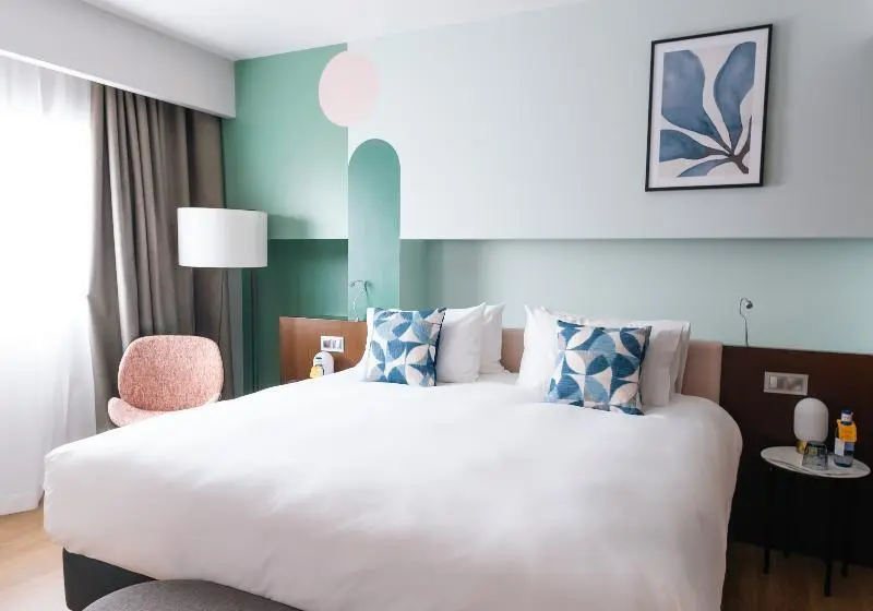 سوئیت با تخت بزرگ, Voco Madrid Retiro, An Ihg