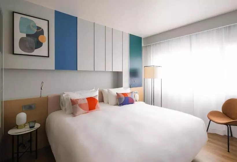 سوئیت با تخت بزرگ, Voco Madrid Retiro, An Ihg