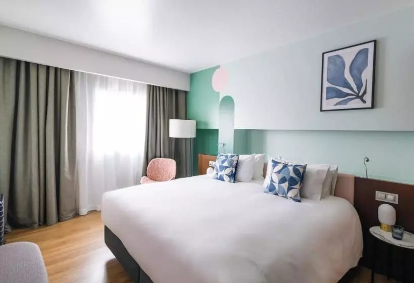 سوئیت با تخت بزرگ, Voco Madrid Retiro, An Ihg