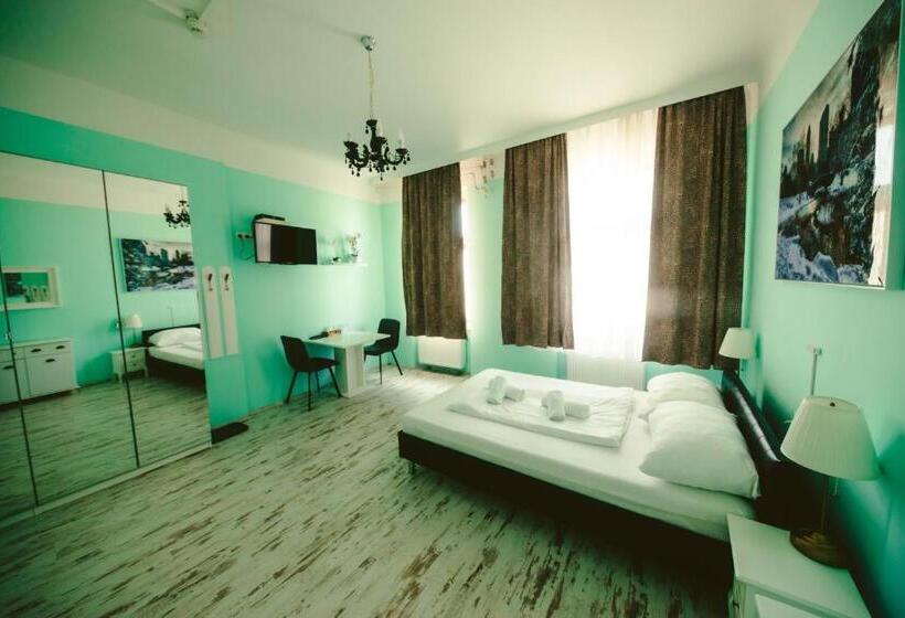 اتاق استاندارد یک نفره, California