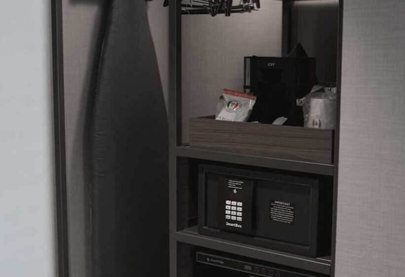 غرفه قياسيه سريرين مزدوجين, Ac Hotel By Marriott Madison Downtown