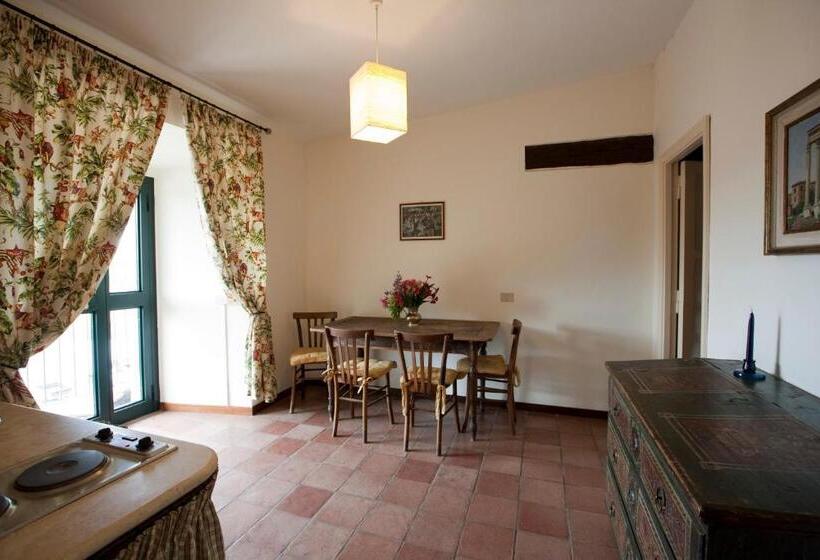 شقة غرفة واحدة مزودة بتراس, Agriturismo Pantano Borghese