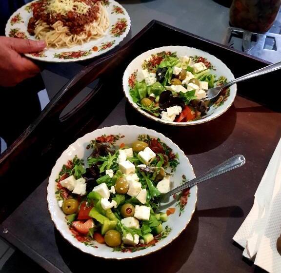 2间卧室的房子, Keedols Inn & Backpackers