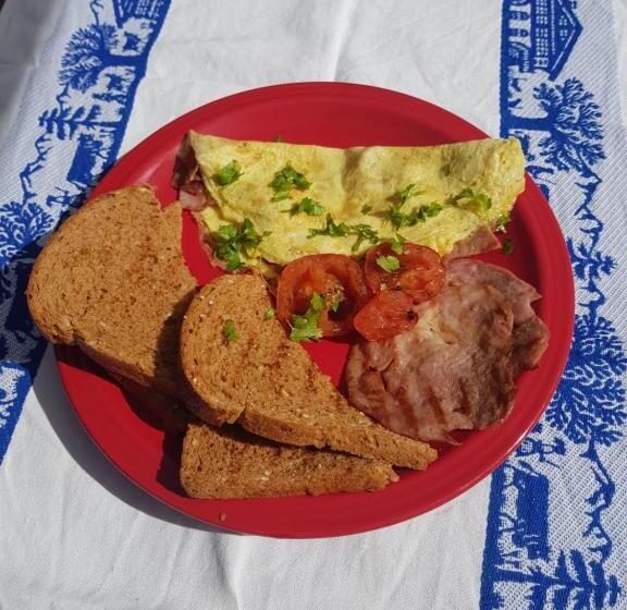 2间卧室的房子, Keedols Inn & Backpackers