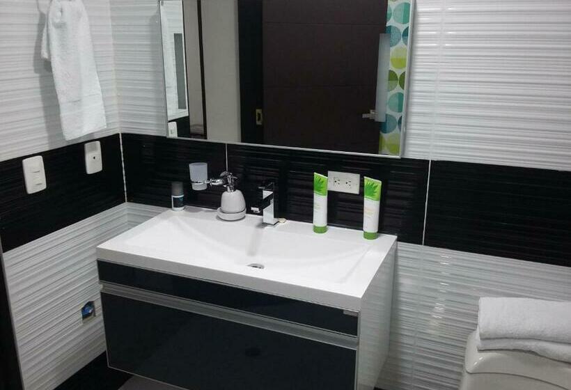 スタンダードルーム, Jardines Del Caney