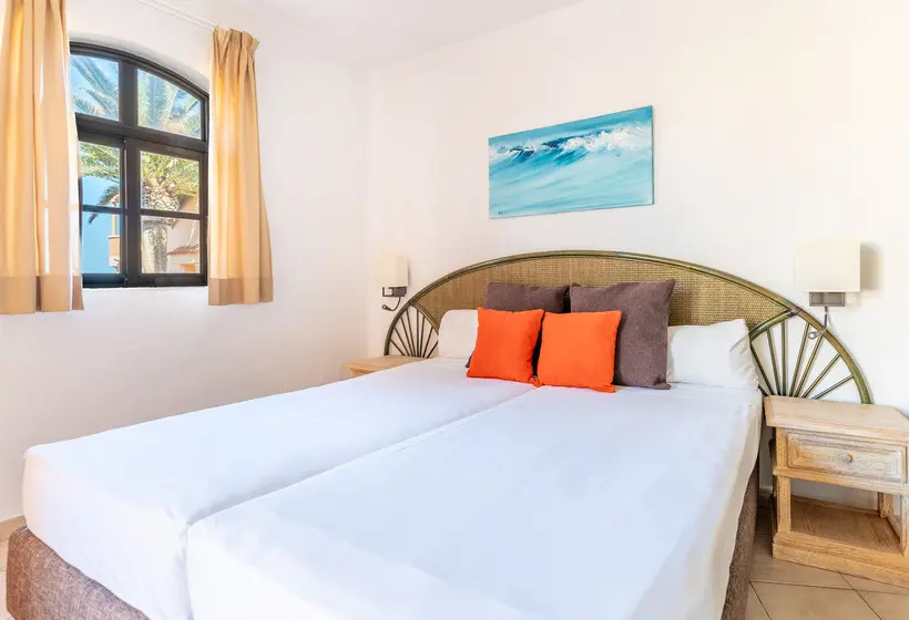بانگلوی استاندارد, Bakour Fuerteventura La Pared