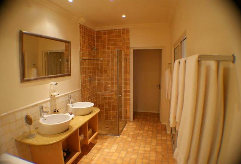 חדר דחוקס עם מיטת קינג, Calitzdorp Country House