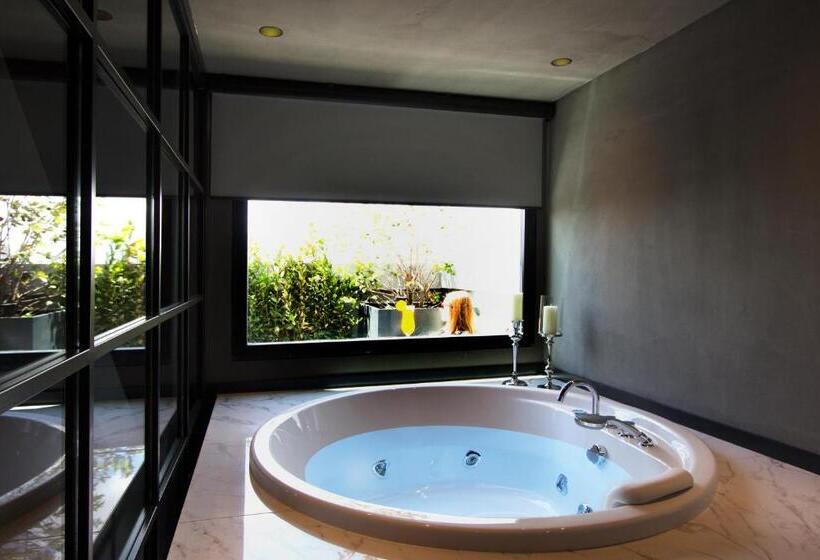 ハイドロマッサージバス付きスイート, Cityloft 81