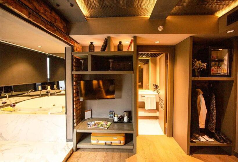 バスタブ付きスタンダードルーム, Cityloft 81