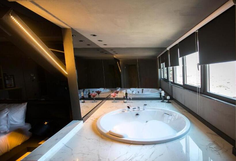 バスタブ付きスタンダードルーム, Cityloft 81