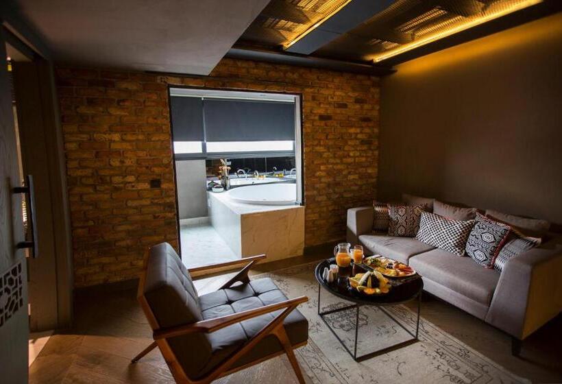 バスタブ付きスタンダードルーム, Cityloft 81