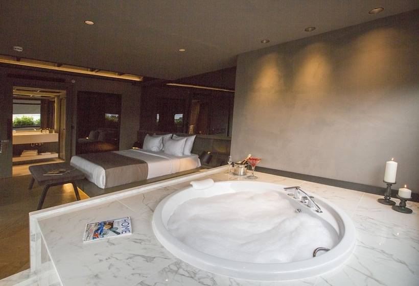 ハイドロマッサージバス付きスイート, Cityloft 81