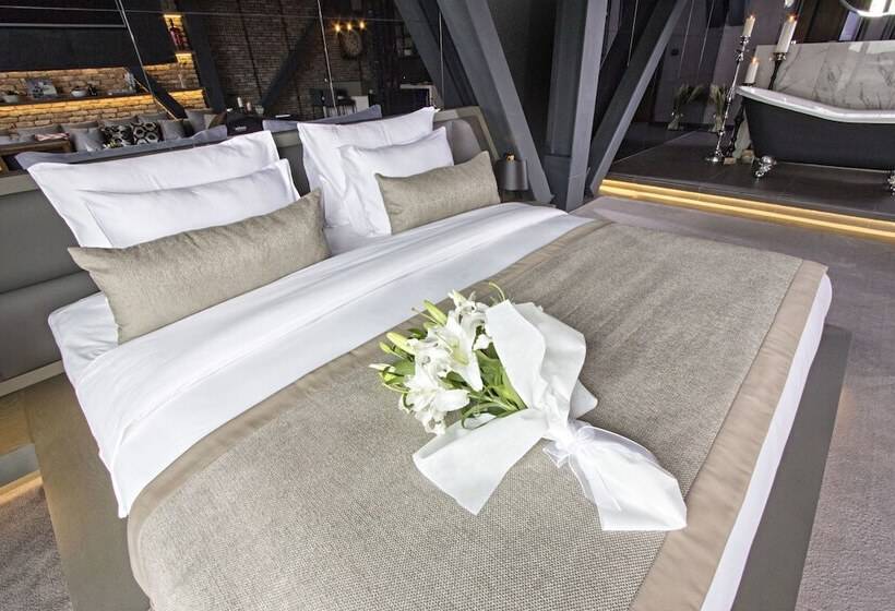 プレジデントスイートルーム, Cityloft 81