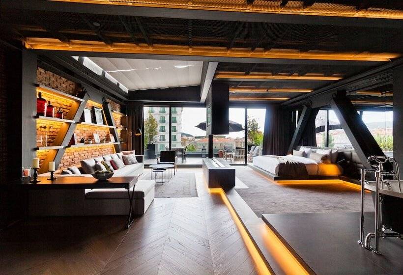 プレジデントスイートルーム, Cityloft 81