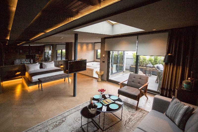 ハイドロマッサージバス付きスイート, Cityloft 81