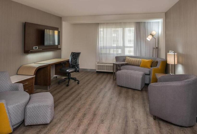 מיטת קינג בסוויטה, Courtyard By Marriott Temecula Murrieta