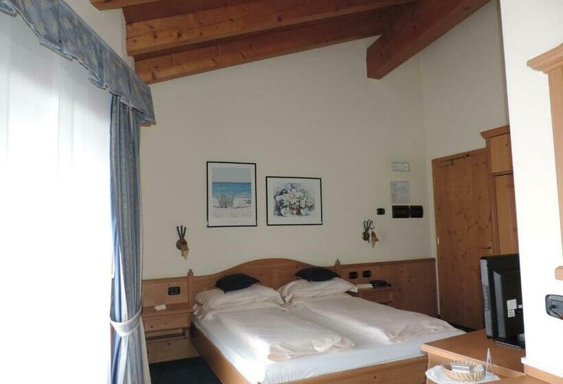 اتاق سوپریور, Flora