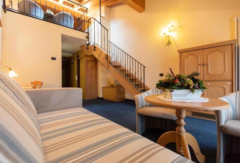 سوئیت جونیور خانوادگی, Flora