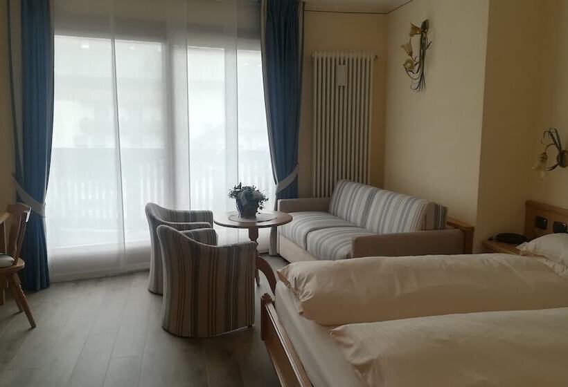 اتاق سوپریور, Flora