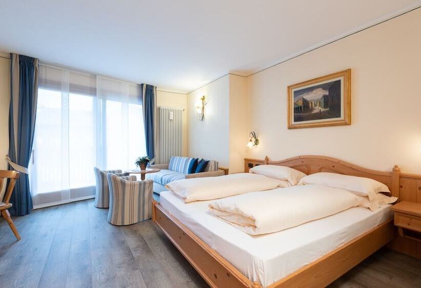 اتاق سوپریور, Flora