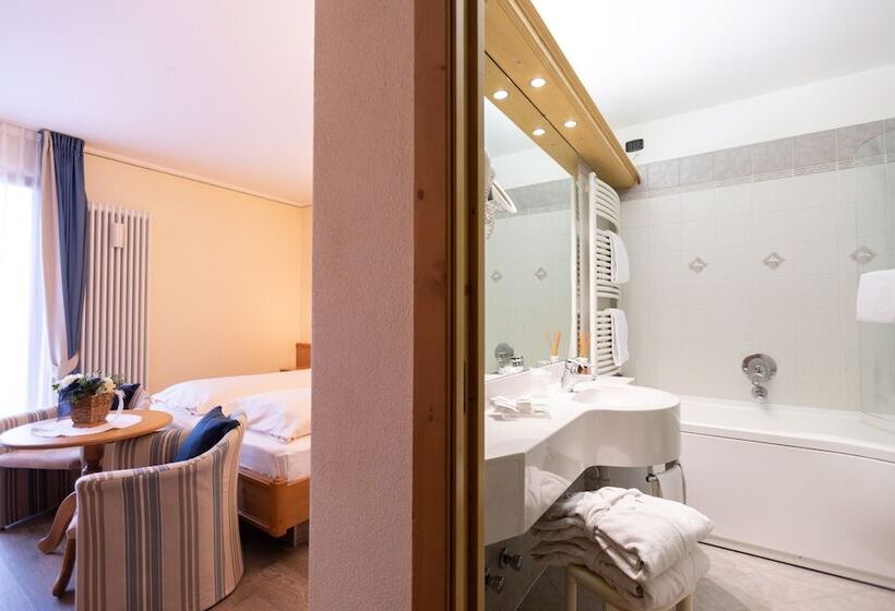 اتاق سوپریور, Flora