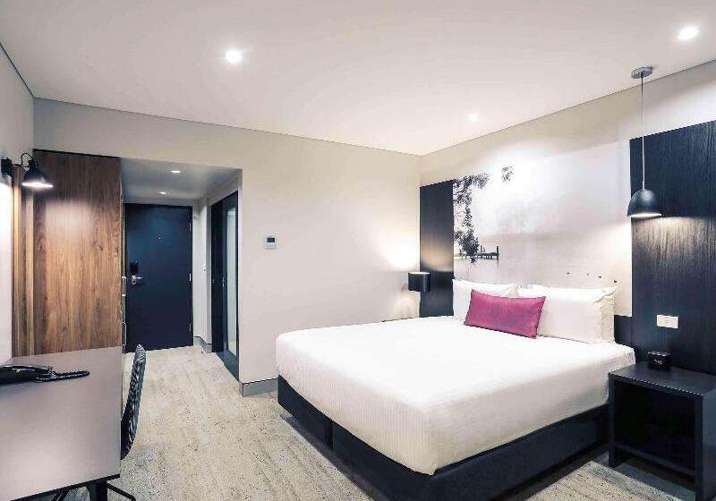 חדר סופריור עם מיטת קינג, Mercure Tamworth