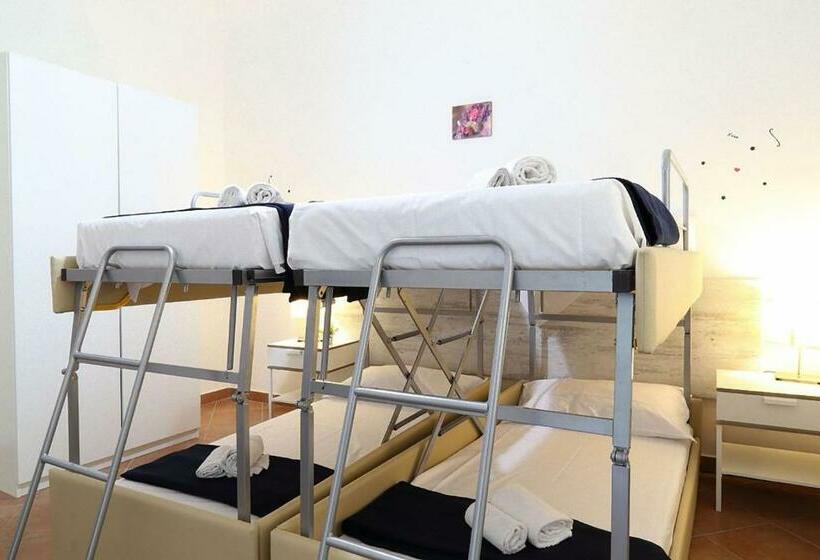 اتاق استاندارد چهار تخته, Mia Palace