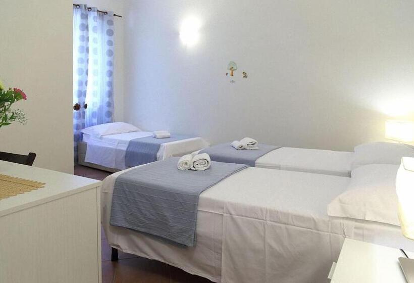 اتاق استاندارد سه نفره, Mia Palace