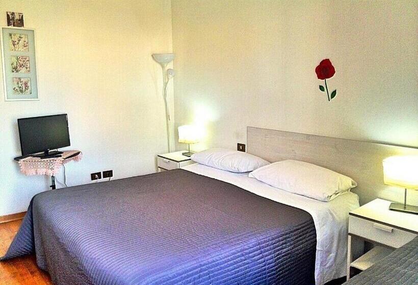 اتاق سوپریور با چشم‌انداز رودخانه, Mia Palace