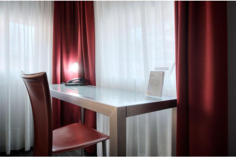 اتاق سوپریور با چشم‌انداز رودخانه, Mia Palace