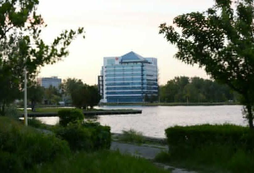 غرفة قياسية سرير كينج, Ramada By Wyndham Constanta