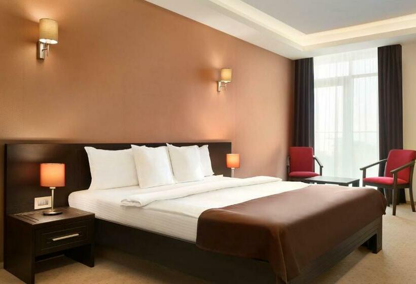 غرفة قياسية سرير كينج, Ramada By Wyndham Constanta
