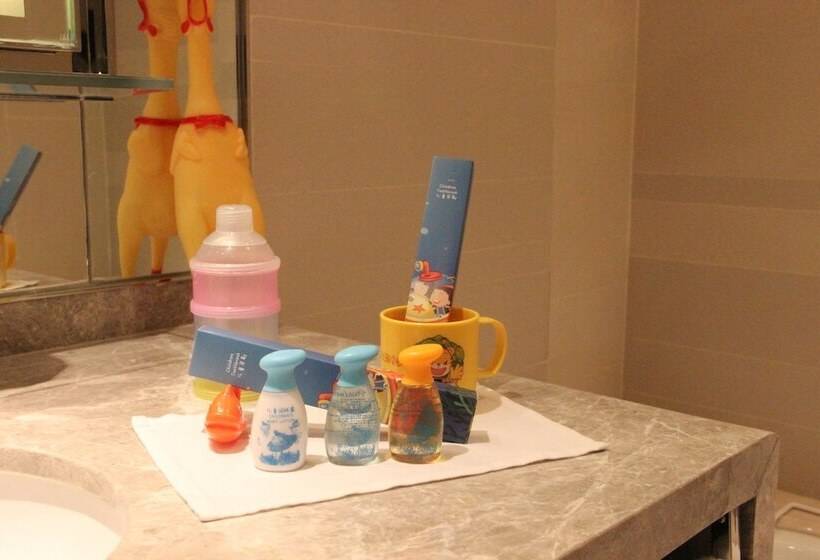 اتاق استاندارد با چشمانداز رودخانه, Shangrila Songbei, Harbin