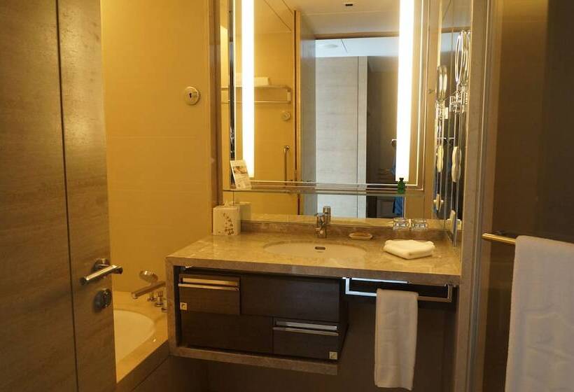Номер Deluxe, Shangrila Songbei, Harbin