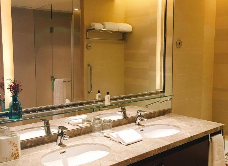 سوئیت اجرایی با تخت کینگ, Shangrila Songbei, Harbin