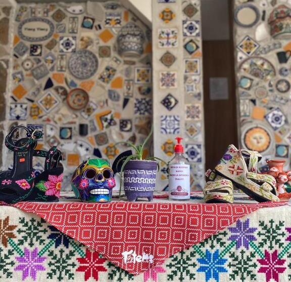 ルームシェアのワンベッド, & Suites Cerro Roj0